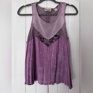 Buckle Gimmicks Tank